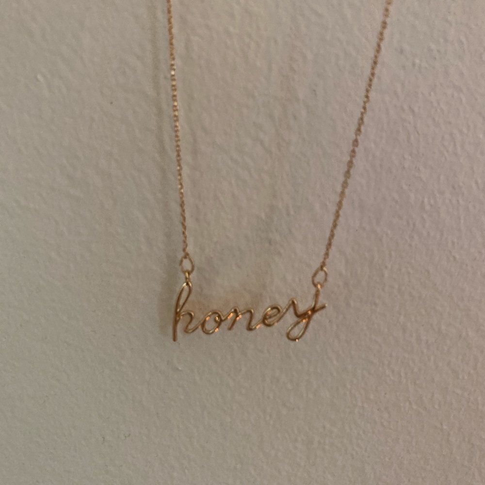brandy melville honey necklace
